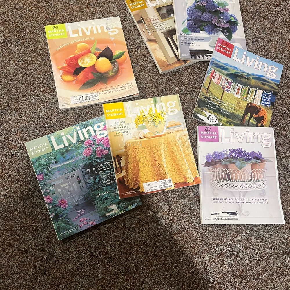 Martha Stewart Living Magazine Set with Colorful Covers Lot of (7) Year 2001